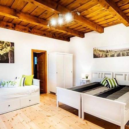 Sed Pince Vendeghaz Aparthotel Somlojeno Luaran gambar